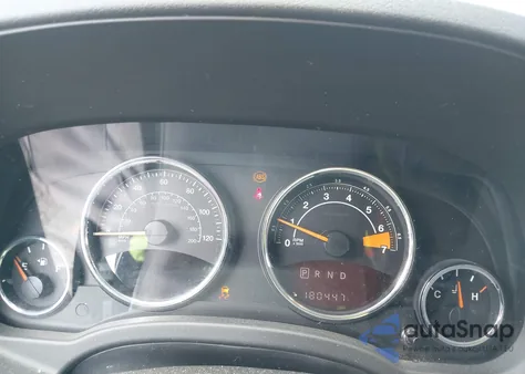 2016 Jeep Compass Latitude z USA, uszkodzony, nr VIN 1C4NJCEAXGD773695